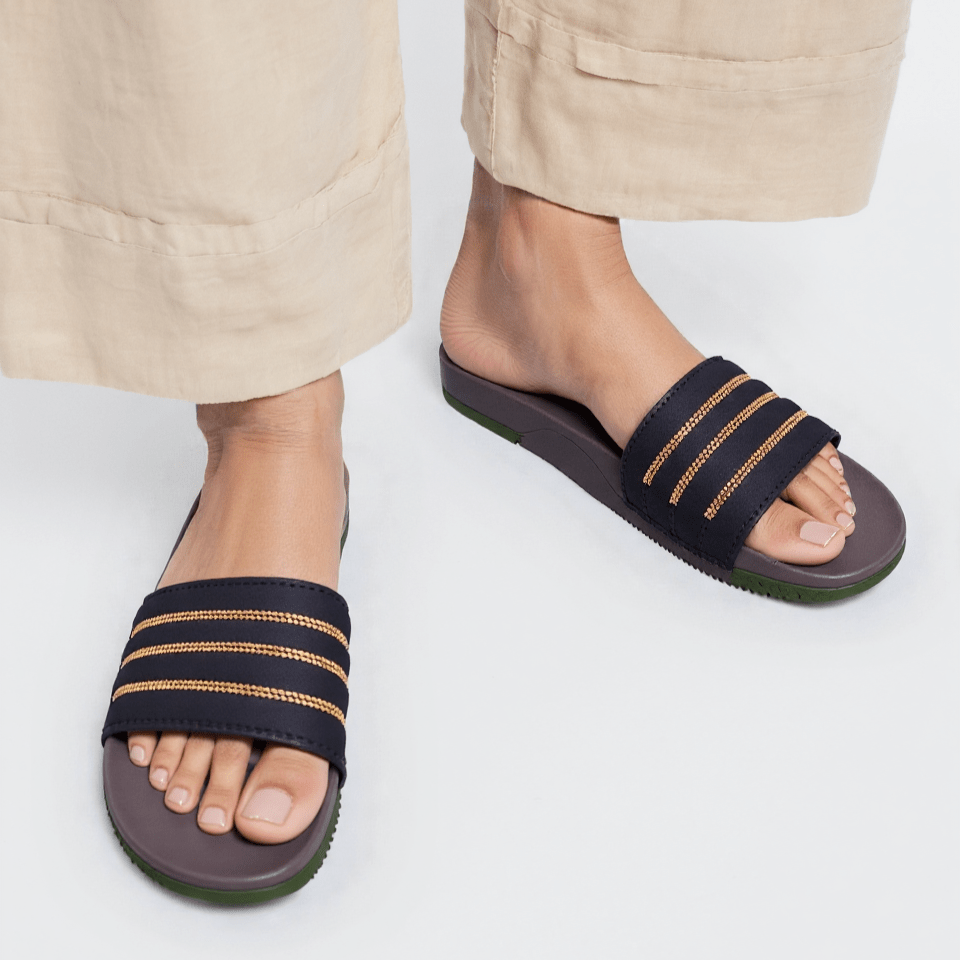 Soft waterproof medicated slides for girls (5299 mash) - Thousand Slippers