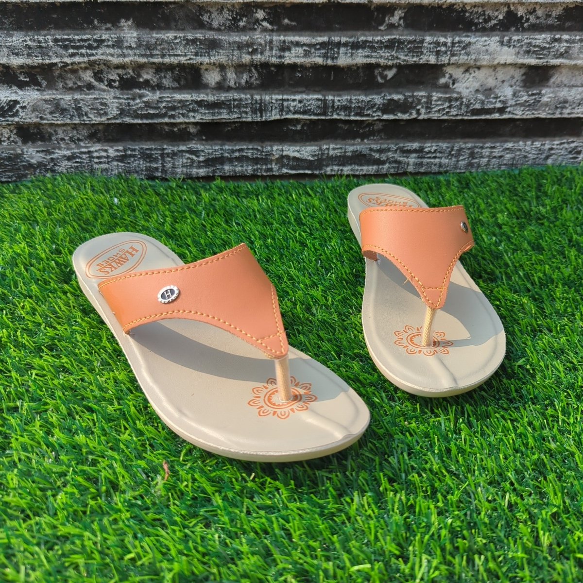 Soft easy flip flops for ladies (hawks) - Thousand Slippers