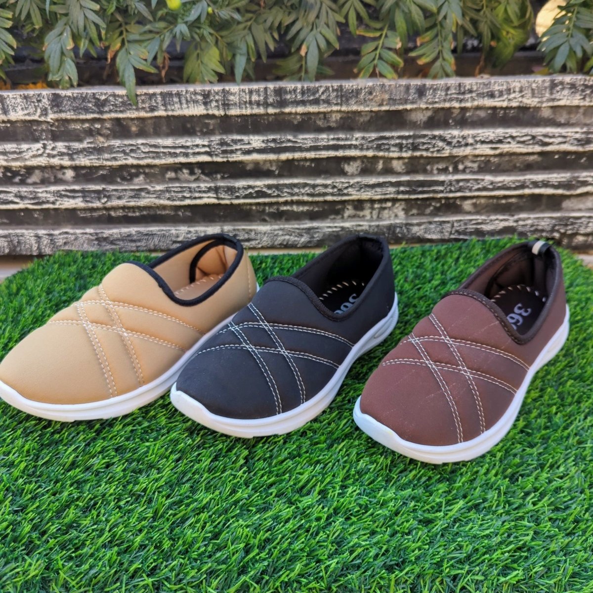 Soft medicated canvas shoes for ladies (Clearance sale) - Thousand Slippers