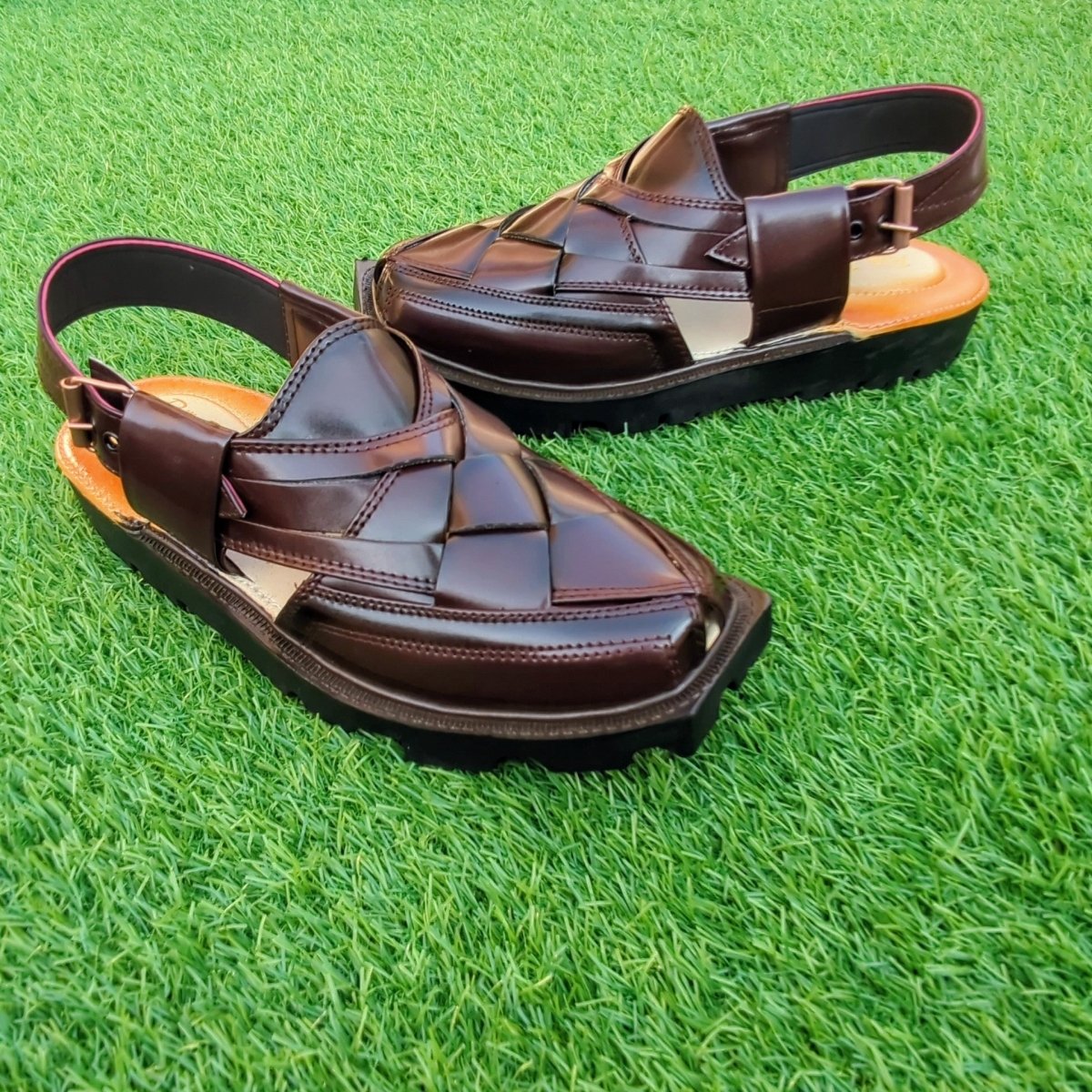 Cuts in peshawari norozi - Thousand Slippers
