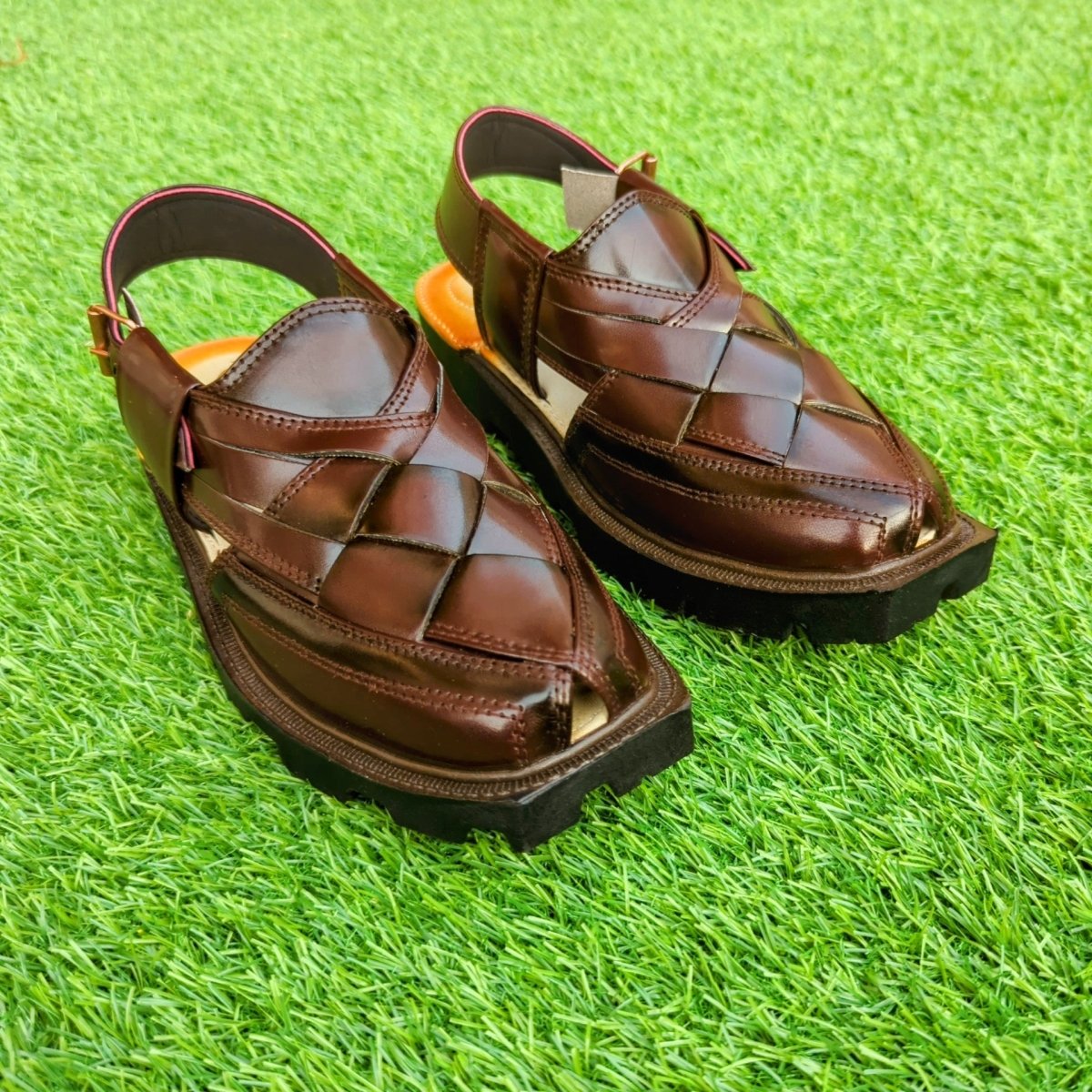 Cuts in peshawari norozi - Thousand Slippers