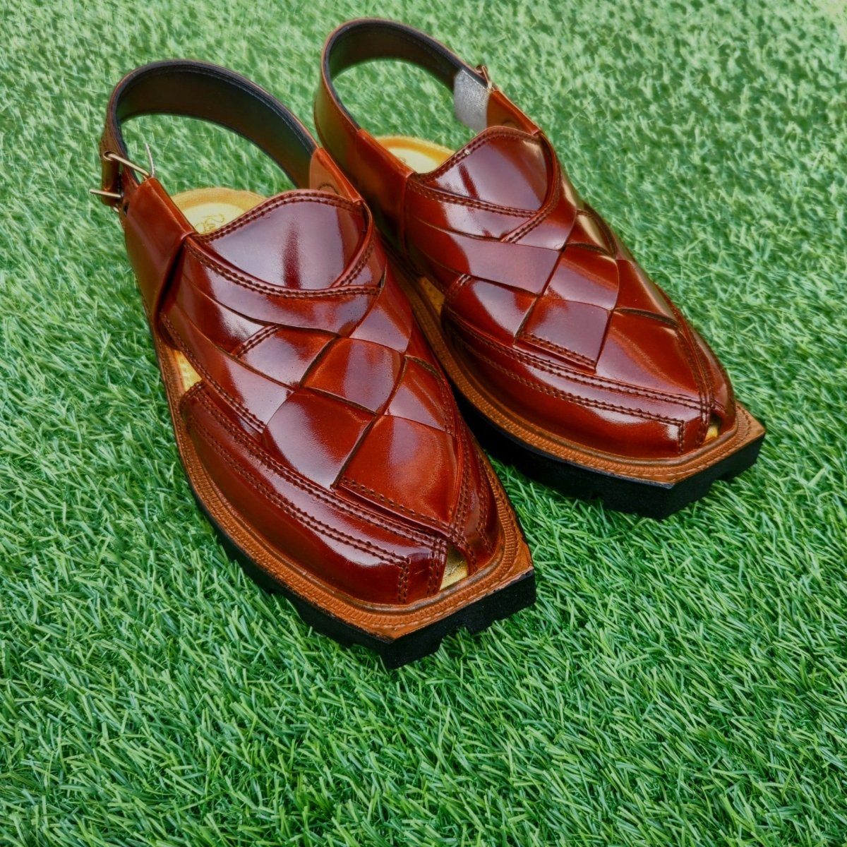 Cuts in peshawari norozi - Thousand Slippers