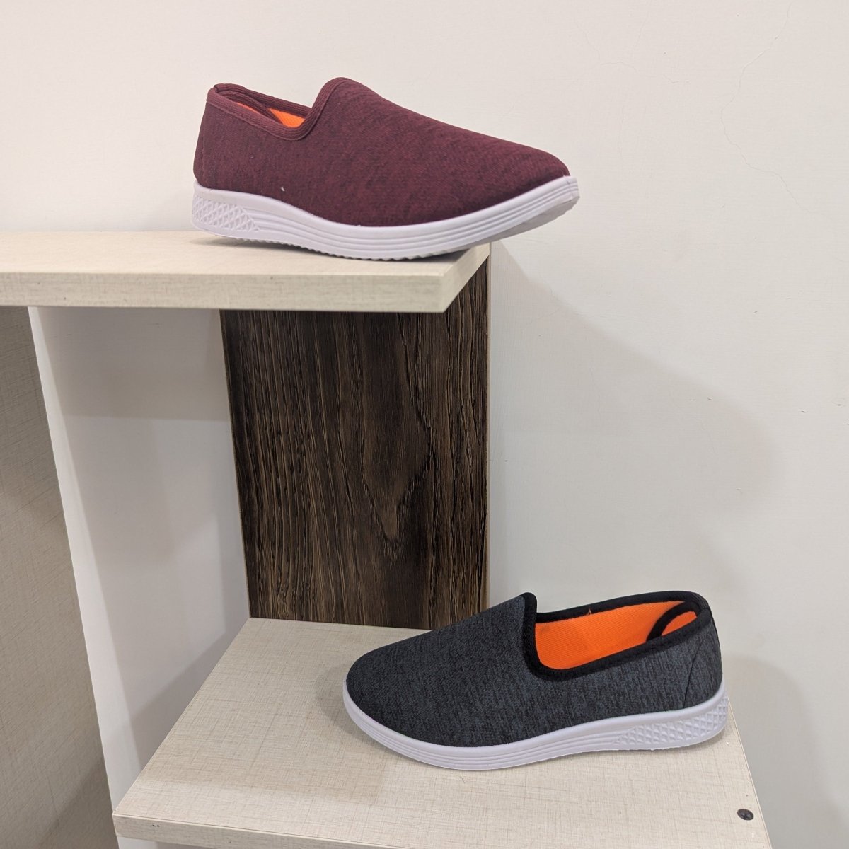 Casual canvas shoes for ladies (B Comfit) - Thousand Slippers