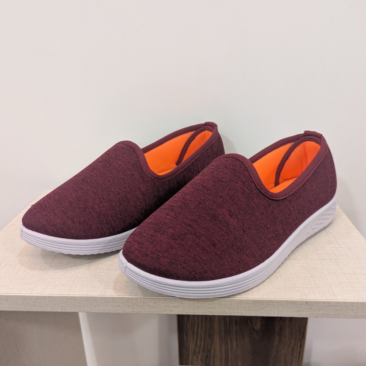 Casual canvas shoes for ladies (B Comfit) - Thousand Slippers