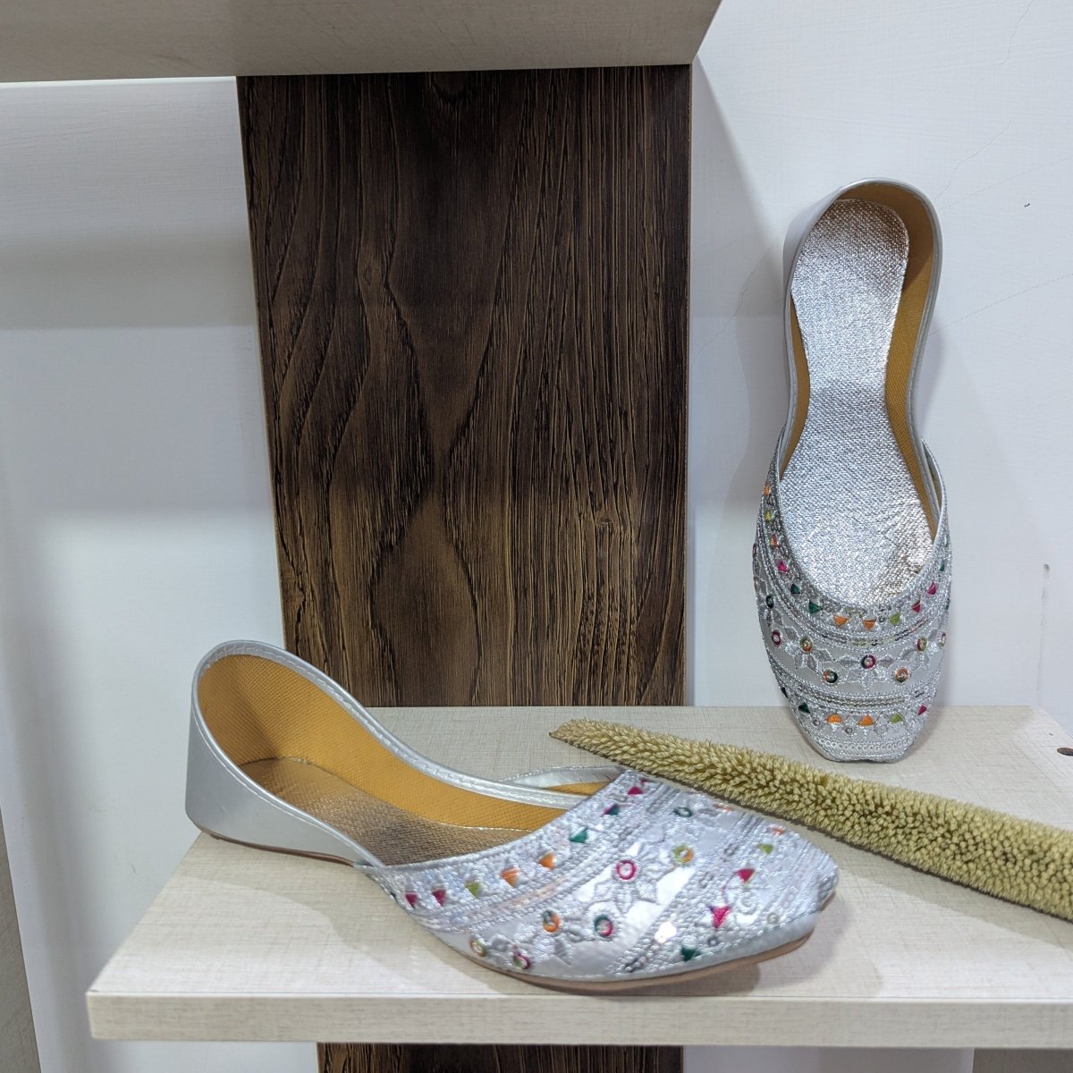 Silver khussa for girls - Thousand Slippers