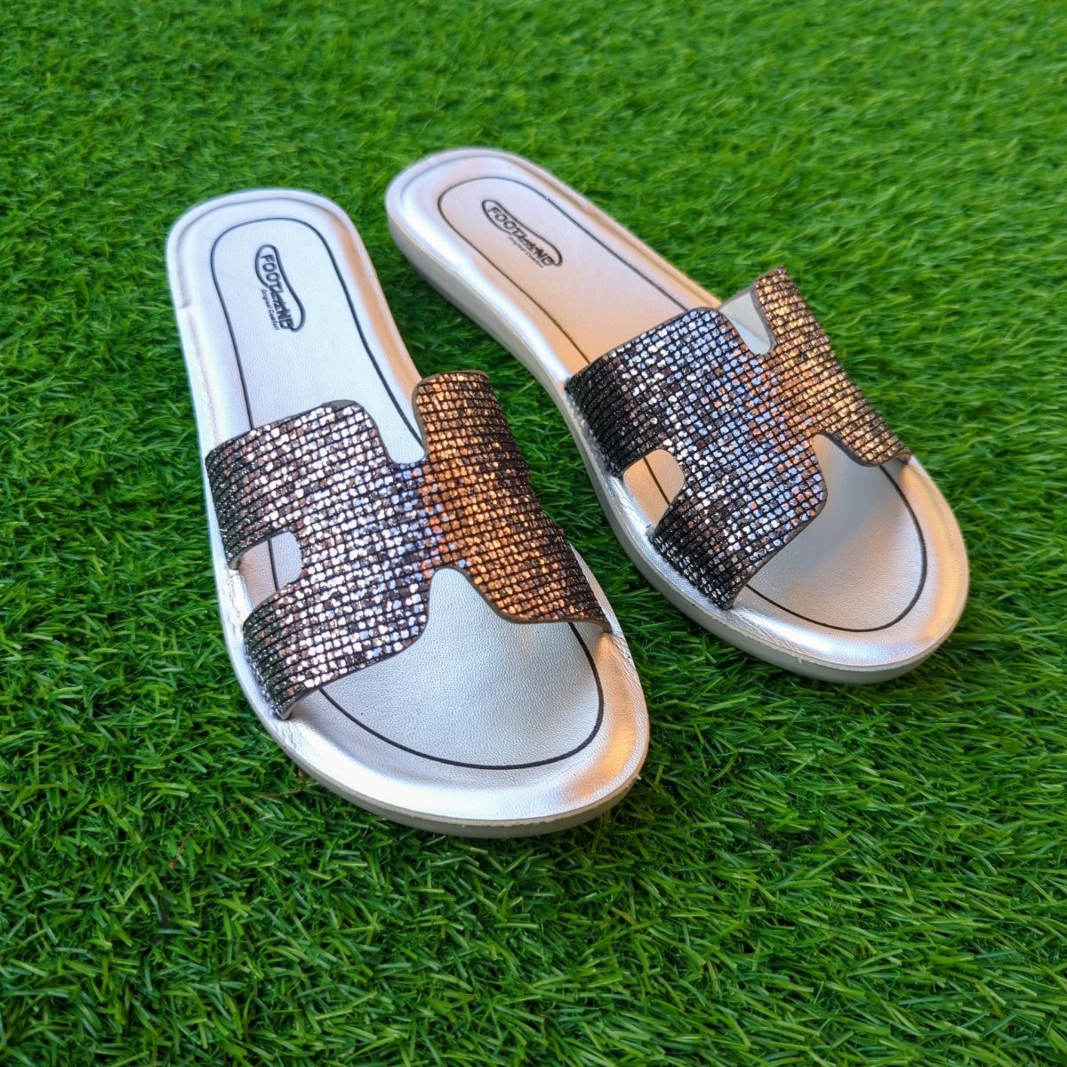 Fancy Feet medicated slippers for ladies (d3) - Thousand Slippers