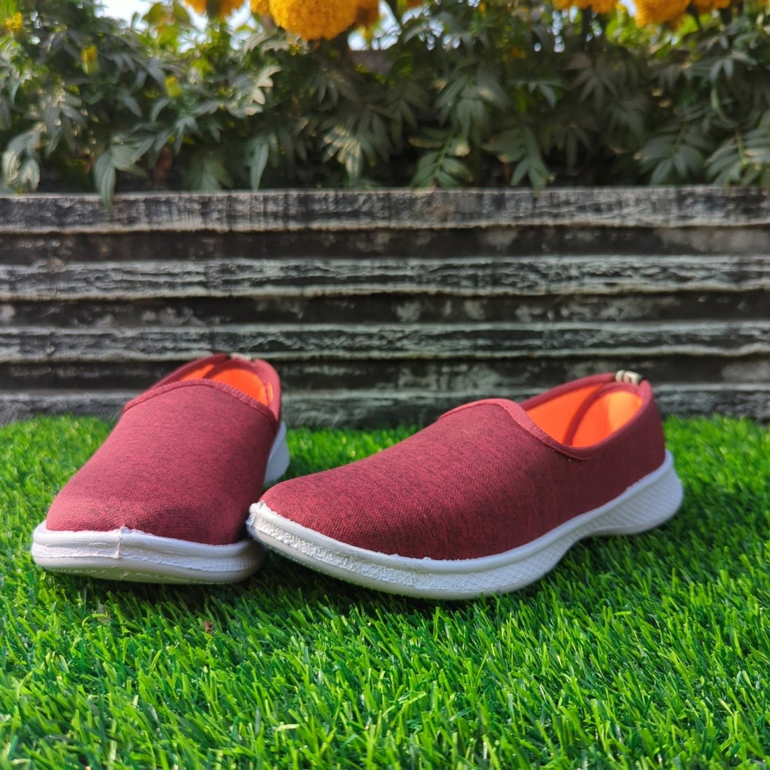 Casual maroon shoes for ladies - Thousand Slippers