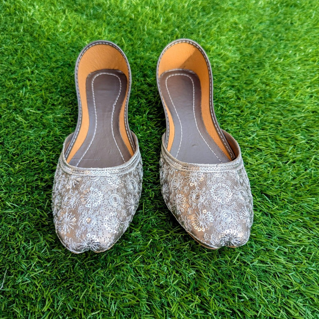 Grey Gola Khussa - Thousand Slippers